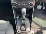 2017 Ford Fiesta thumbnail 23