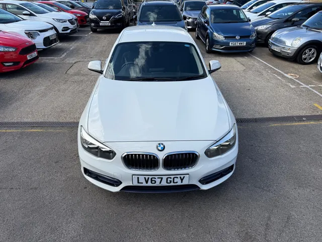2017 BMW 1 Series — photo 4