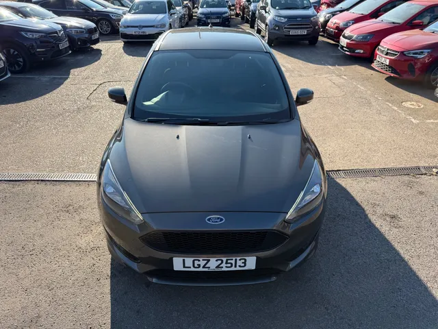 2018 Ford Focus — photo 5
