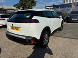 2021 Peugeot 2008 thumbnail 10
