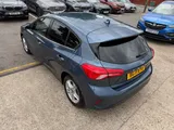 2021 Ford Focus thumbnail 11