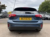 2021 Ford Focus thumbnail 12