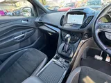 2018 Ford Kuga thumbnail 32