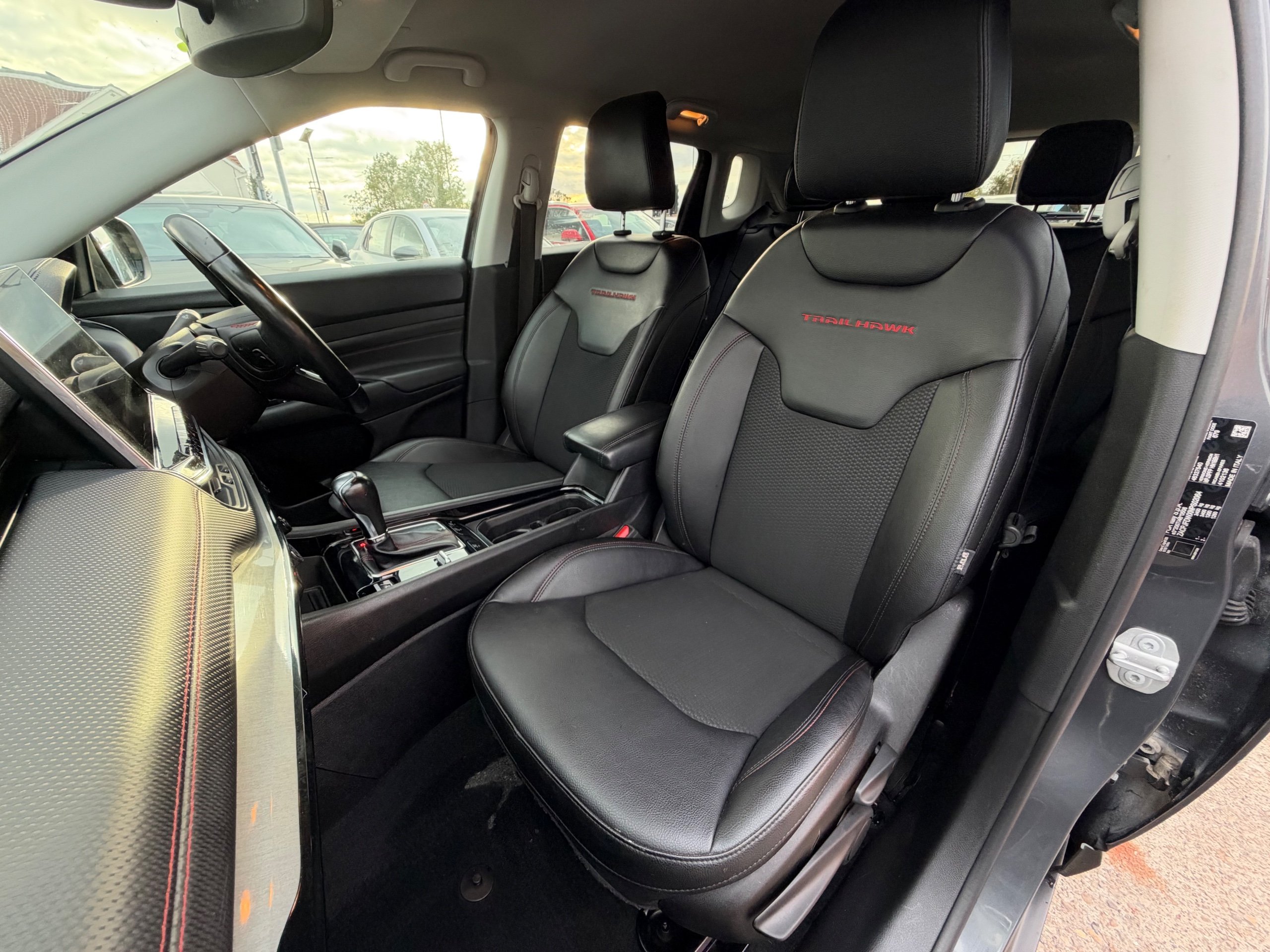 2022 Jeep Compass thumbnail 39