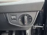 2018 Volkswagen Polo thumbnail 31