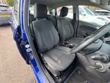 2017 Ford Fiesta thumbnail 25