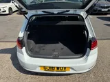 2018 Volkswagen Golf thumbnail 36