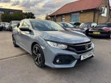 2017 Honda Civic thumbnail 5