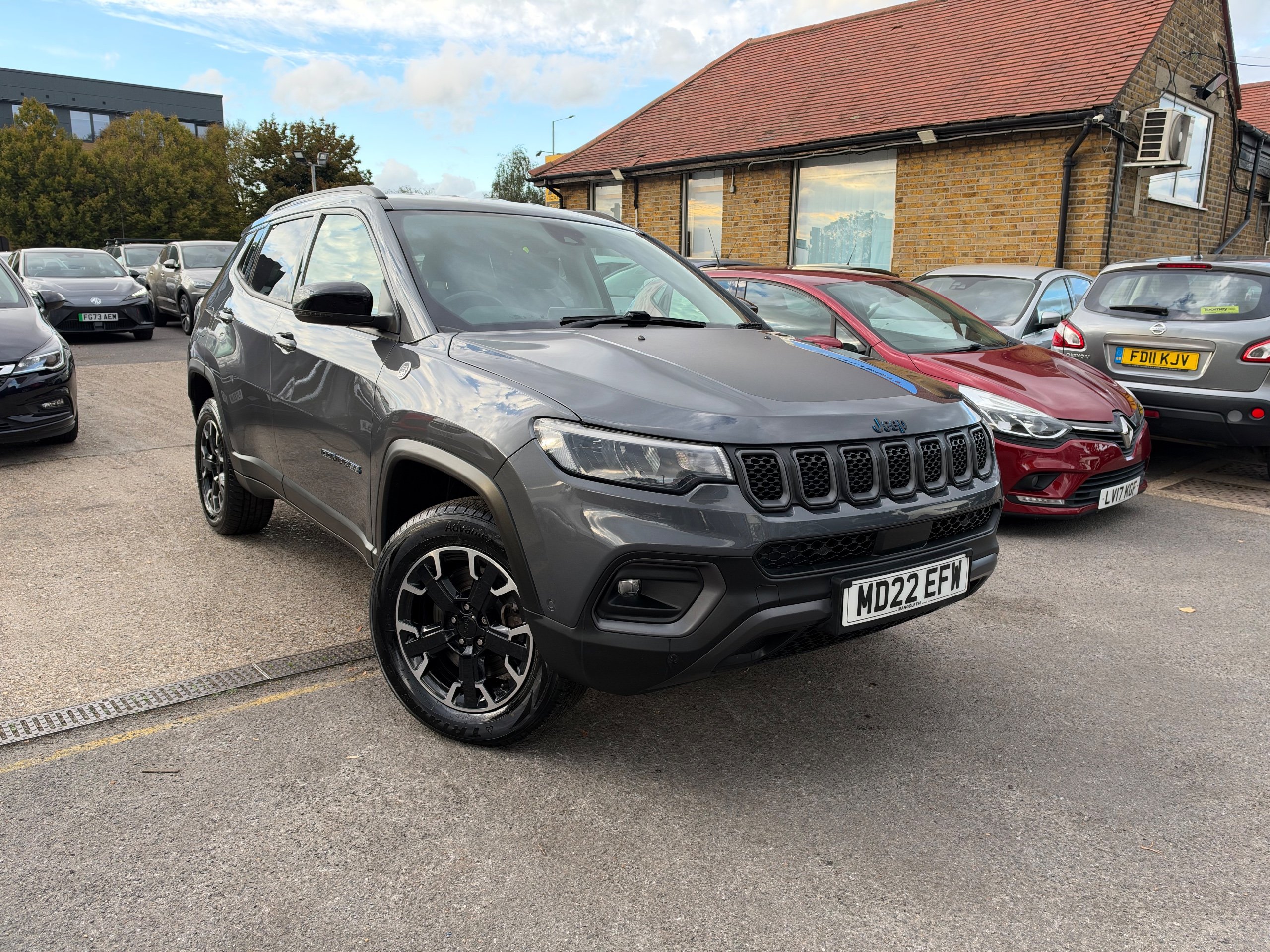 2022 Jeep Compass thumbnail 1