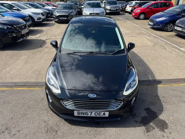 2017 Ford Fiesta — photo 3