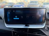 2020 Peugeot 2008 thumbnail 24