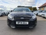 2014 Ford Focus thumbnail 3