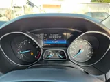2017 Ford Focus thumbnail 31