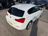 2017 BMW 1 Series thumbnail 10