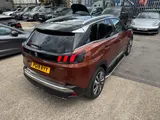 2019 Peugeot 3008 thumbnail 8