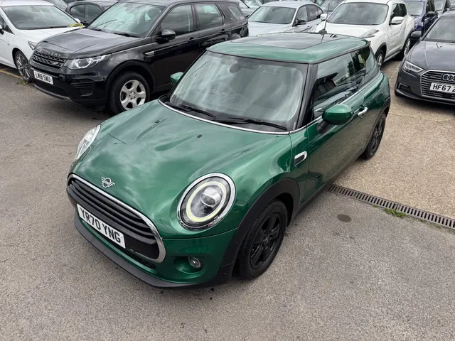 2020 Mini Hatch — photo 3