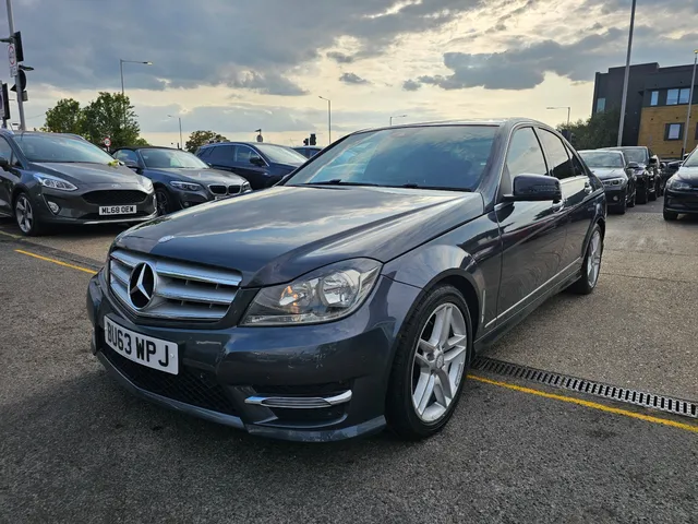 2013 Mercedes-Benz C-Class — photo 4