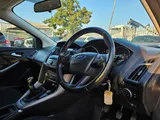 2017 Ford Focus thumbnail 26