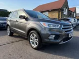 2017 Ford Kuga thumbnail 2