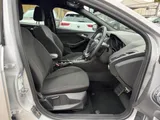 2017 Ford Focus thumbnail 17