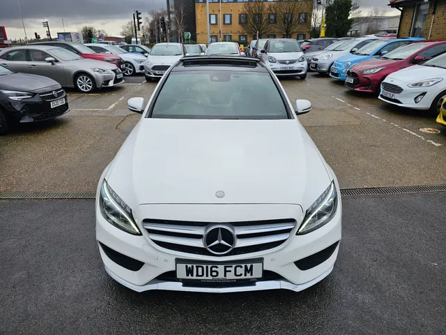 2016 Mercedes-Benz C-Class — photo 3