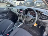 2018 Volkswagen Polo thumbnail 26