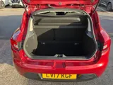 2017 Renault Clio thumbnail 37