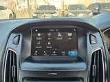 2017 Ford Focus thumbnail 38