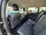 2017 Ford Kuga thumbnail 36