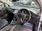 2019 Vauxhall Astra thumbnail 15