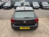 2018 Volkswagen Polo thumbnail 9