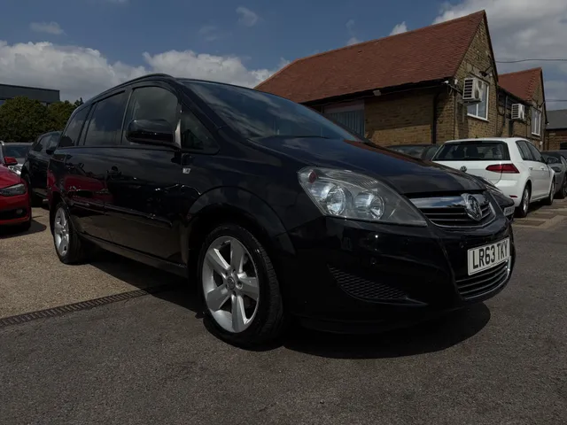 2013 Vauxhall Zafira — photo 3