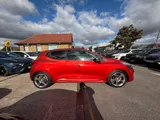 2015 Renault Clio thumbnail 14