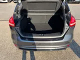 2018 Ford Focus thumbnail 54