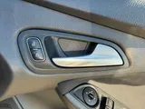2018 Ford Focus thumbnail 18