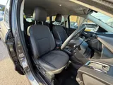 2017 Ford Kuga thumbnail 16