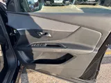 2019 Peugeot 3008 thumbnail 43
