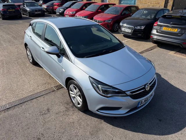 2016 Vauxhall Astra — photo 4