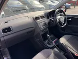 2016 Volkswagen Polo thumbnail 15