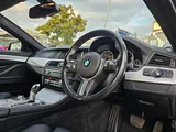 2016 BMW 5 Series thumbnail 25