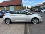 2019 Vauxhall Astra thumbnail 8