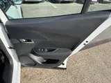 2021 Peugeot 2008 thumbnail 36