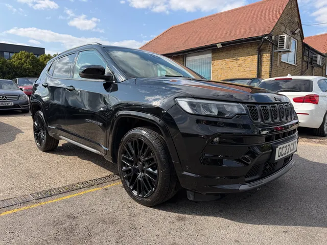 2023 Jeep Compass — photo 2