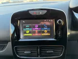 2017 Renault Clio thumbnail 29