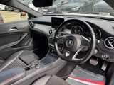 2018 Mercedes-Benz GLA thumbnail 16