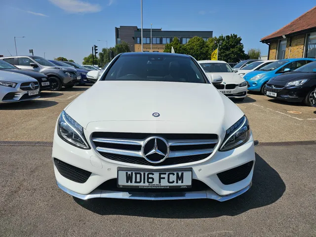 2016 Mercedes-Benz C-Class — photo 2