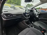 2018 Ford Fiesta thumbnail 21