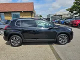 2019 Peugeot 2008 thumbnail 18