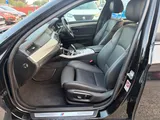 2016 BMW 5 Series thumbnail 36