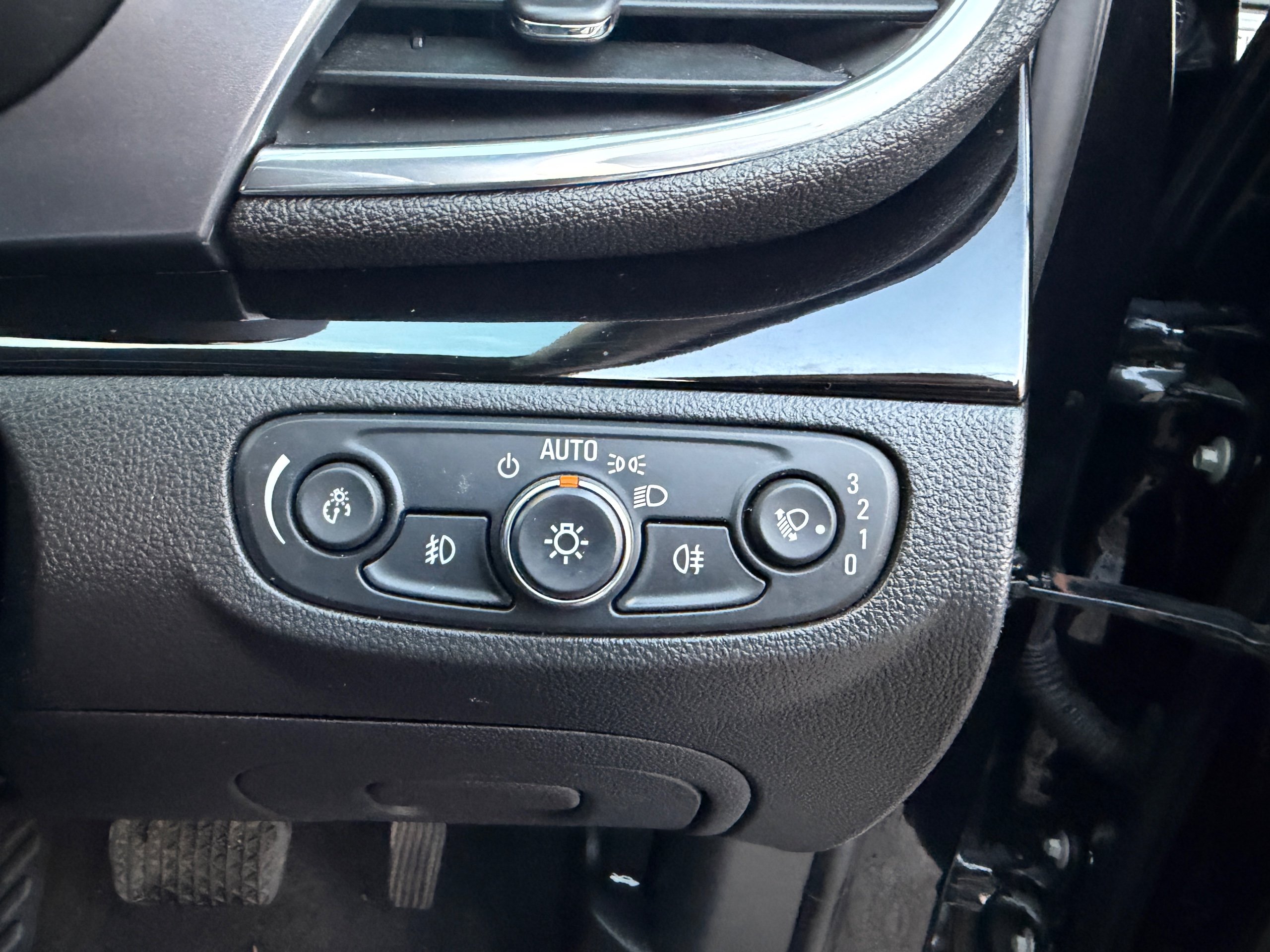 2017 Vauxhall Mokka X thumbnail 21